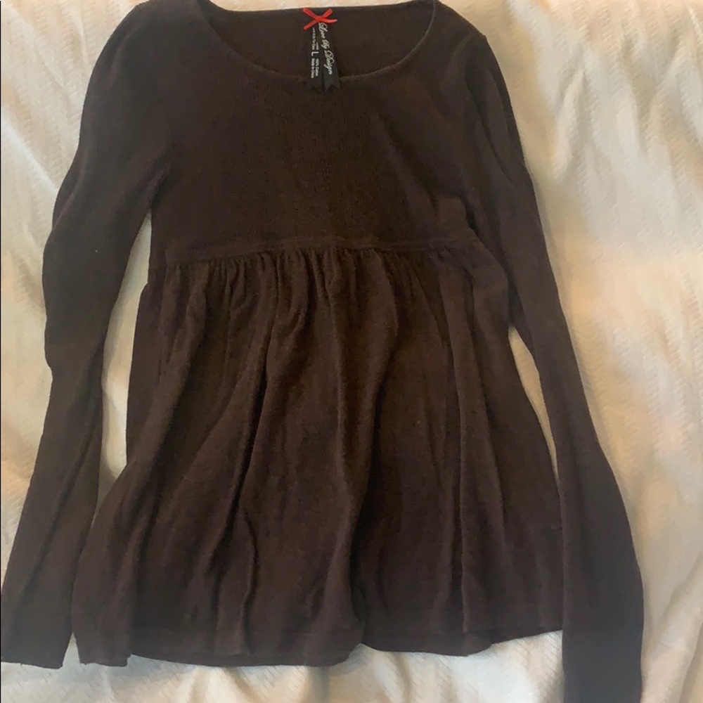 A long sleeve light weight sweater